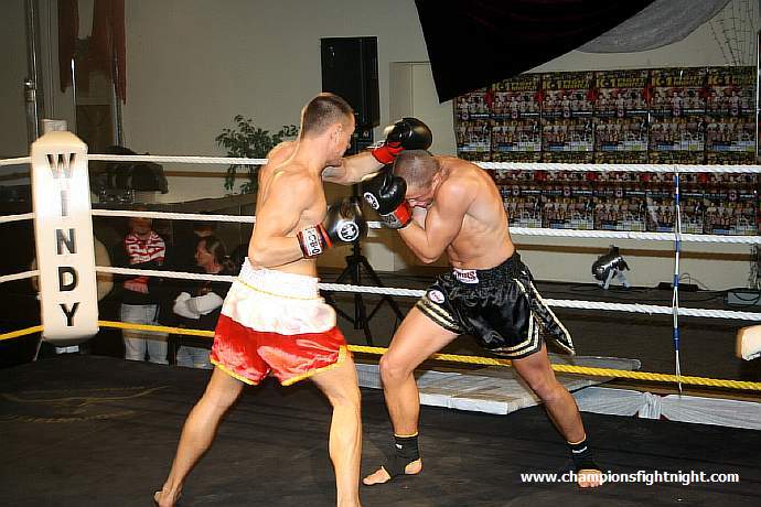 091218_0205_petschulat-wycik_k1_fight_night_ii.jpg