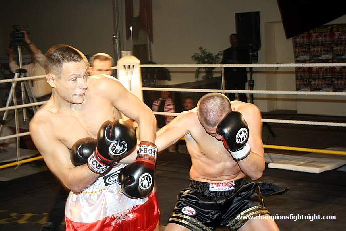 091218_0218_petschulat-wycik_k1_fight_night_ii.jpg