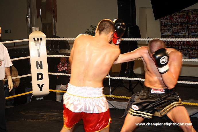 091218_0222_petschulat-wycik_k1_fight_night_ii.jpg