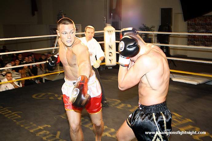 091218_0226_petschulat-wycik_k1_fight_night_ii.jpg